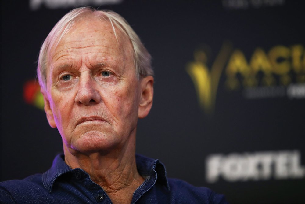 How Crocodile Dundee Put Paul Hogan In the League of Richest ...